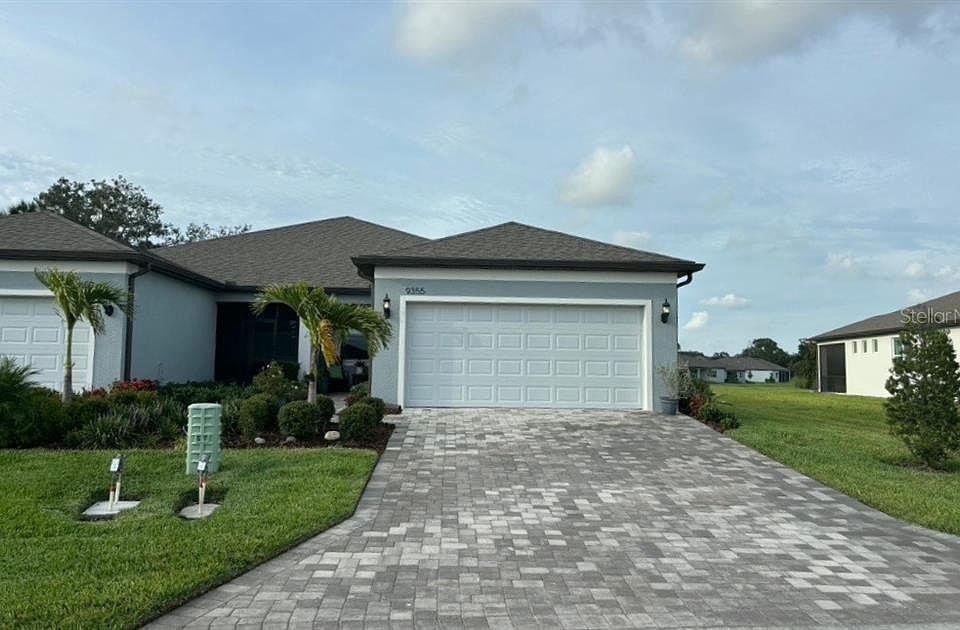 1st image of 9355 Ballaster Pointe Loop
