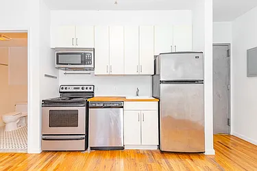 Rented by MySpaceNYC