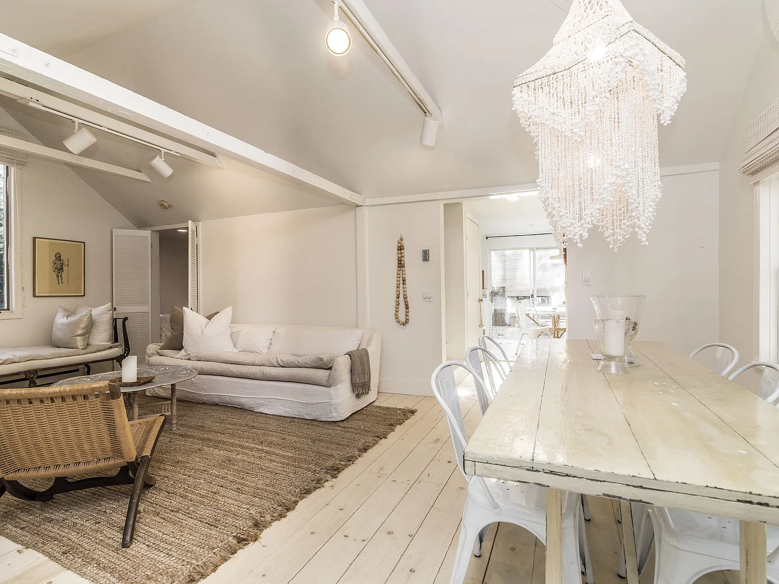 Cabana Sur Mer 3BR Designer Beach House — Photo 1