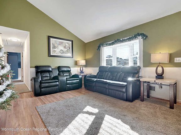 4th image of 31 N Navajo Dr