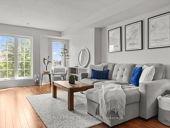 3rd image of 793 Longfields Dr