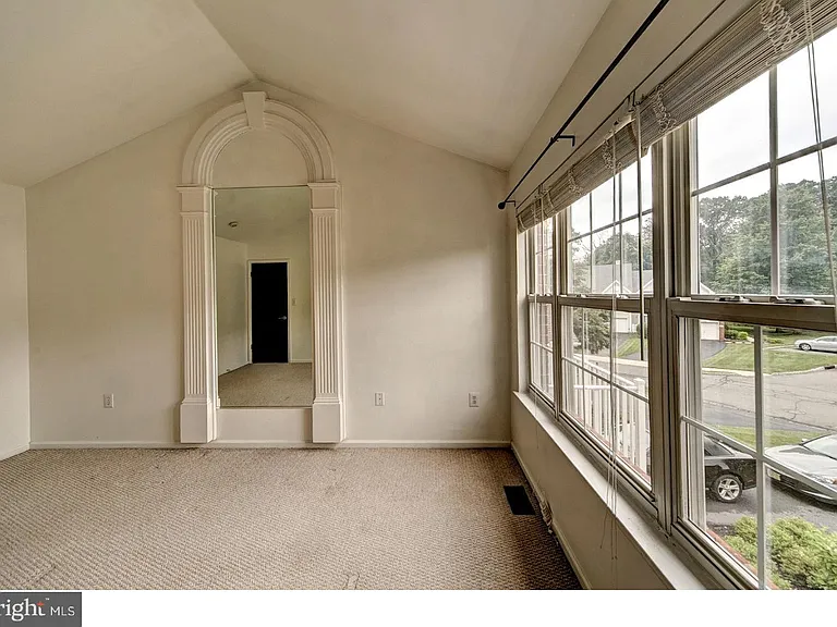406 Pebble Creek Ct — Photo 18