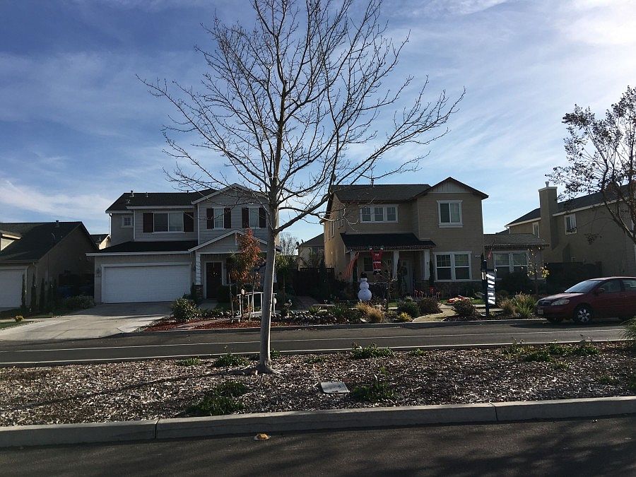 2nd image of 4170 N Berkeley Ave