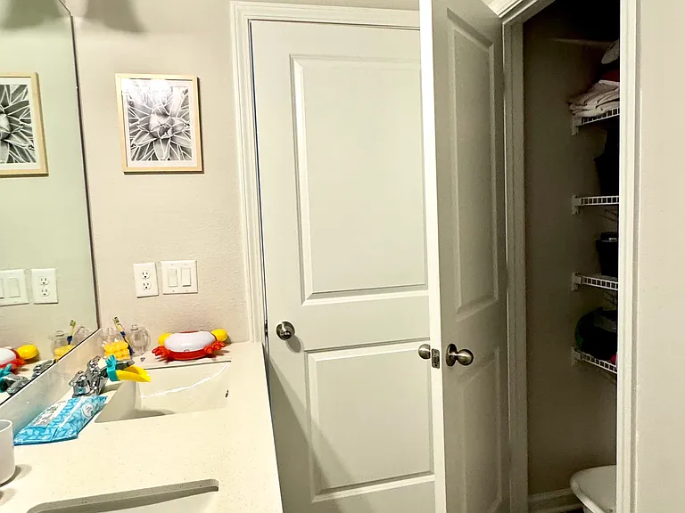 Upstairs Bathroom