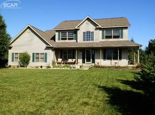 9503 Aspen View Dr, Grand Blanc, MI 48439