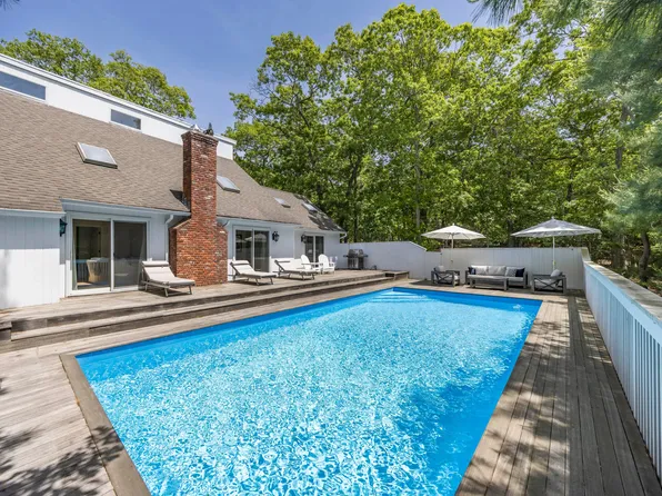 147 Sycamore Dr, East Hampton, NY 11937