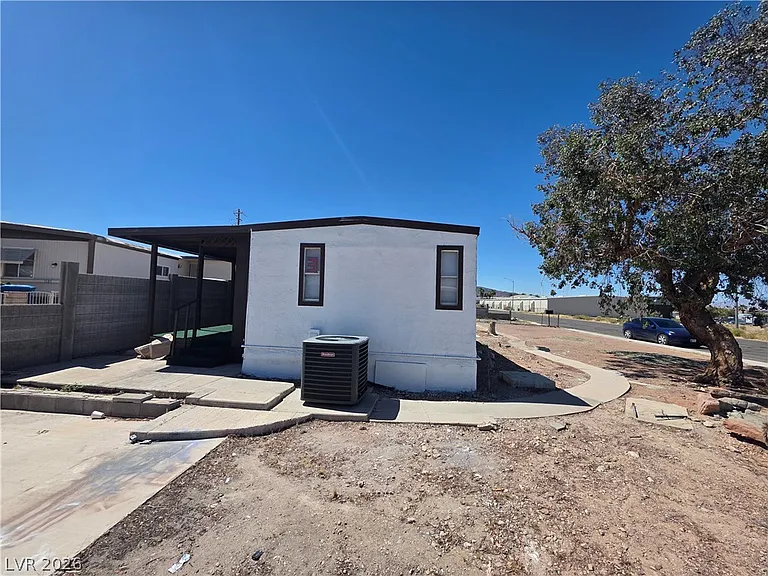 1121 Pawnee Ln — Photo 6