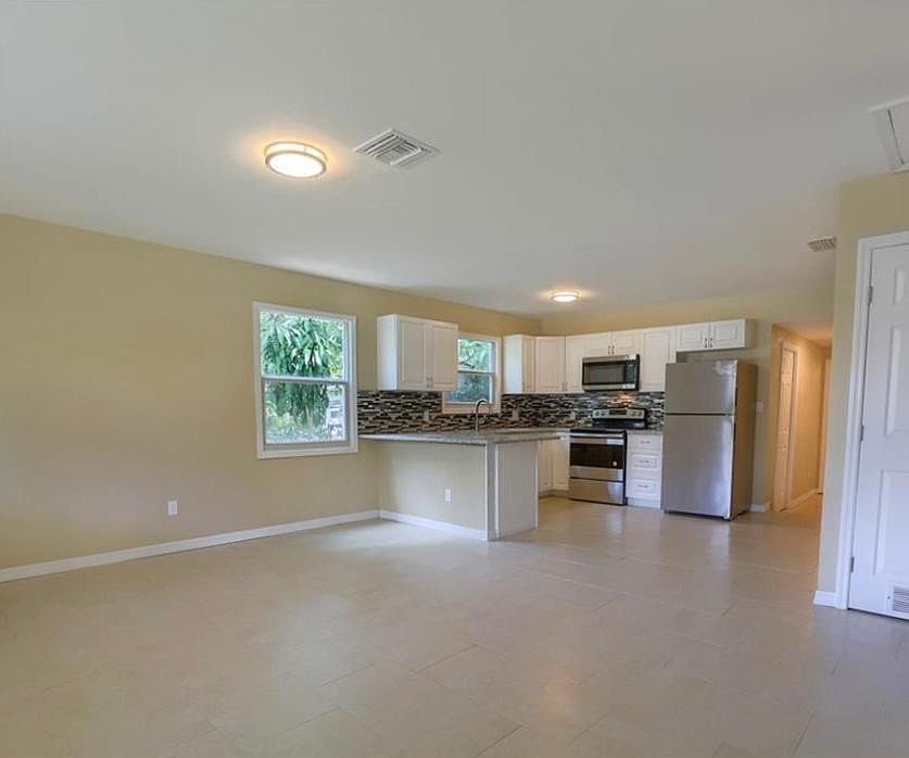 1st image of 5235 5th Ave N