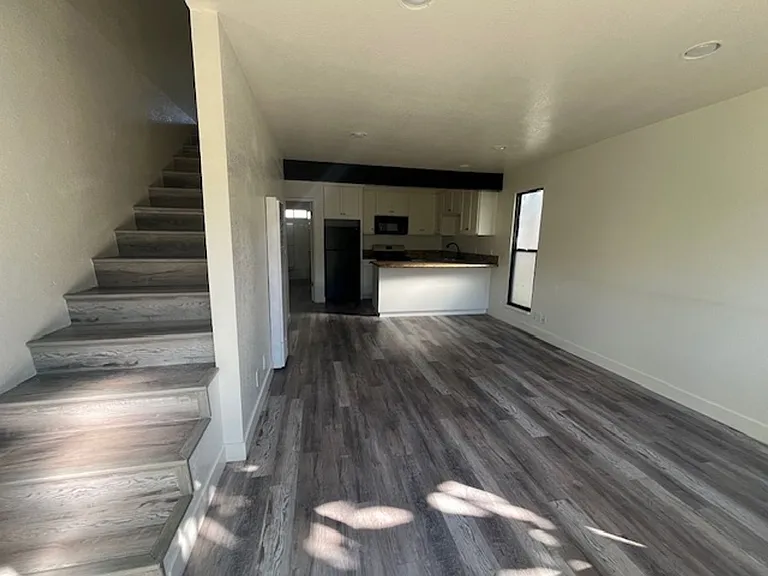 320 W Canon Perdido St #1 — Photo 2