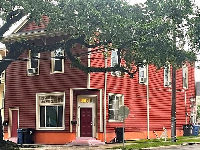 1st image of 3101 Banks St