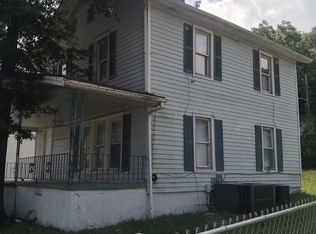 324 N Fisher St, Burlington, NC 27217