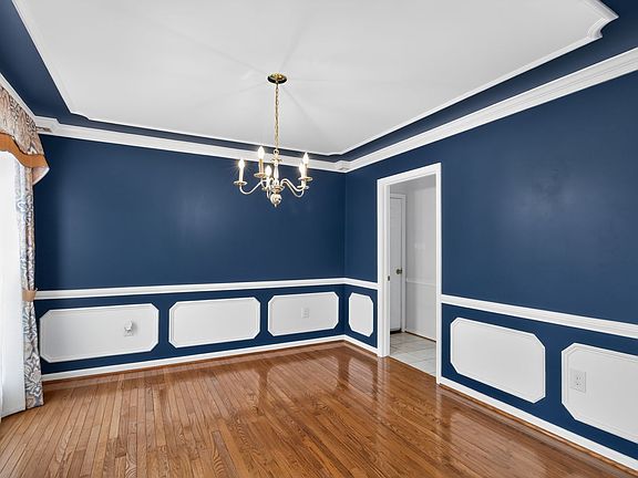 4th image of 39 Thornberry Ln