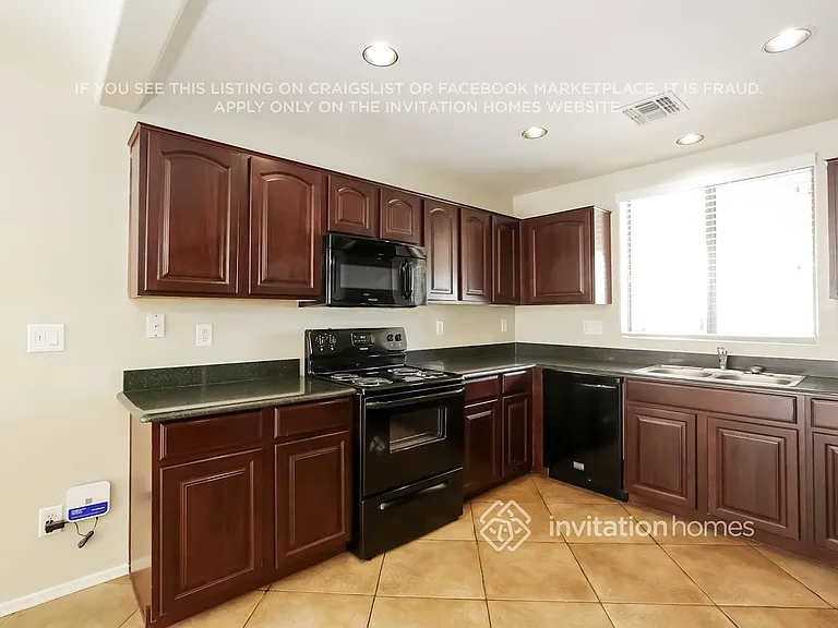 3719 W Darrow St — Photo 6