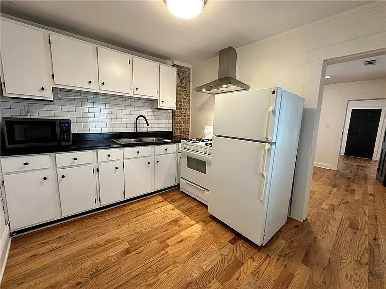 62 Chester Ave SE #A — Photo 12