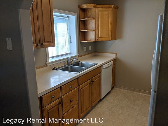 5th image of 215 W Center St APT 10