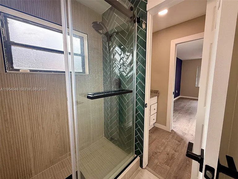 2550 N Nob Hill Rd — Photo 13