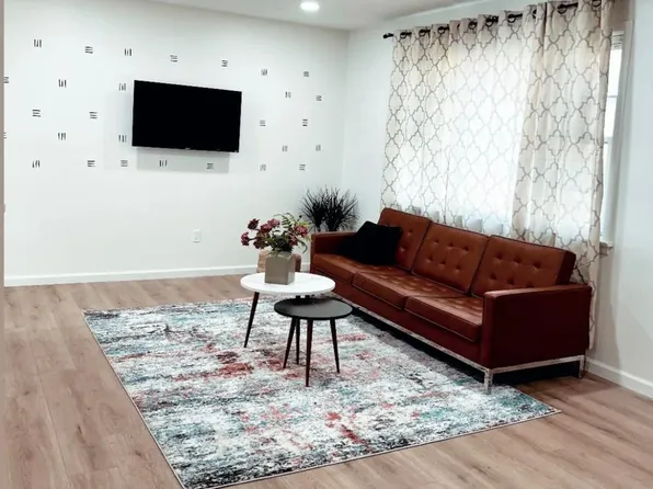 85 Woodrow Ave, Piscataway, NJ 08854