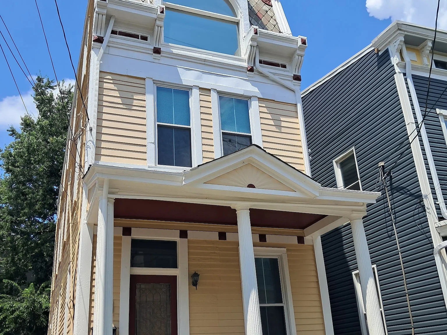 1 bed, 1700 sqft, $2,150 — Photo 1