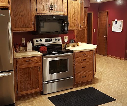 4th image of 208 W Greene St