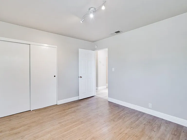 3000 Santa Maria Ave — Photo 16