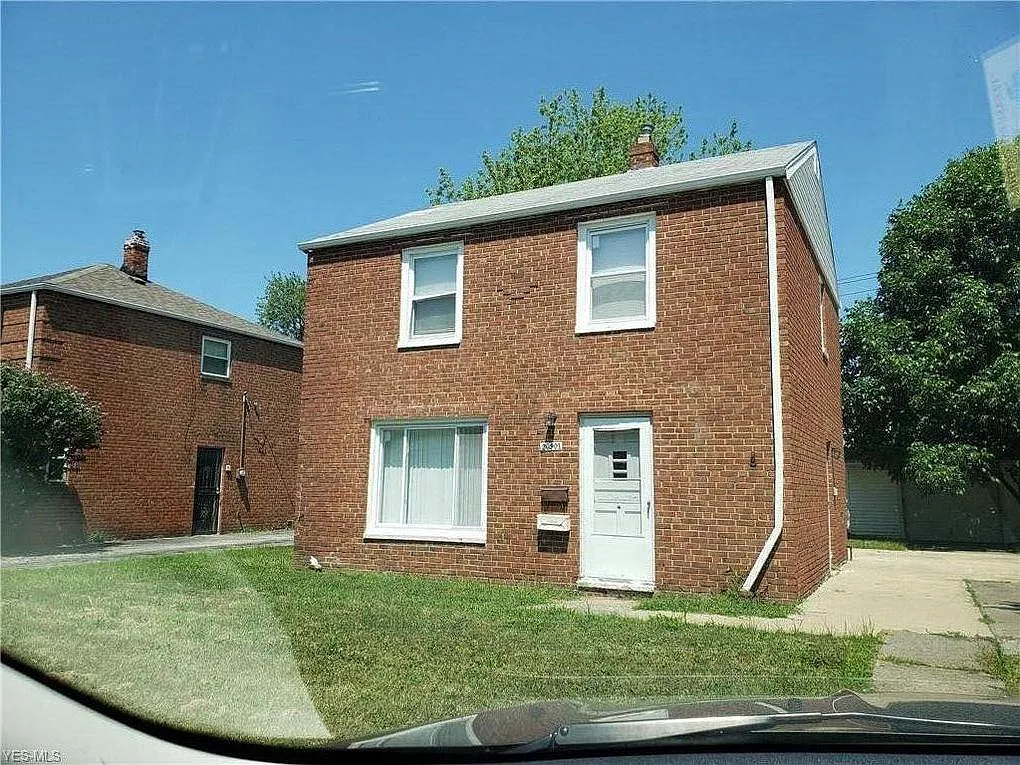 20901 Priday Ave photo 1