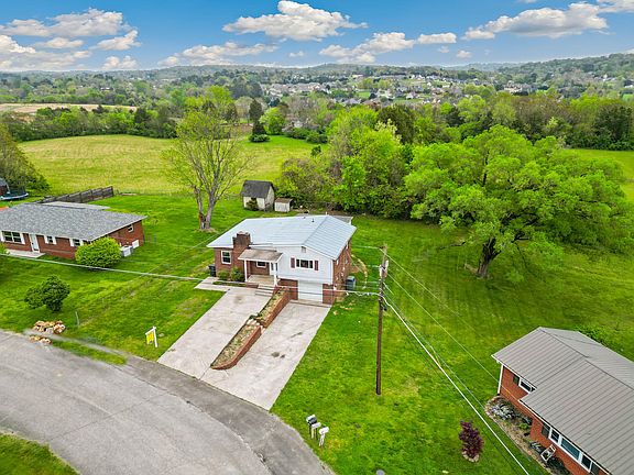 4th image of 2767 Conrad Dr