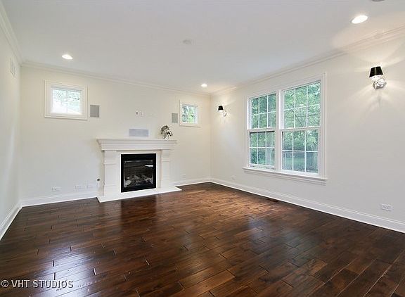 3rd image of 935 Yale Ave
