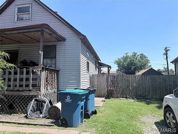 3rd image of 2124 Lee Ave