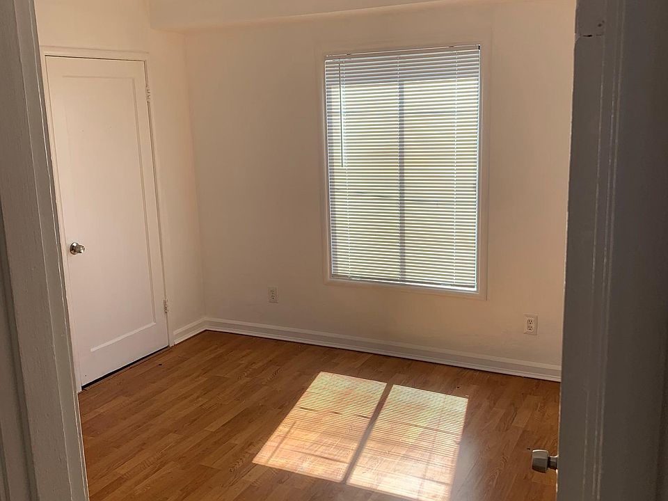 2nd image of 1016 Kains Ave