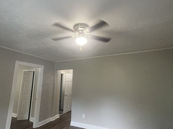 4th image of 2381 Bruce St