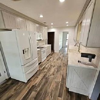 3rd image of 1099 W County Road 415