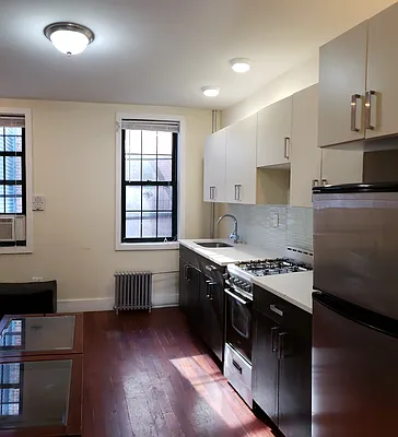 Rented by Signature Property Realty | media 1