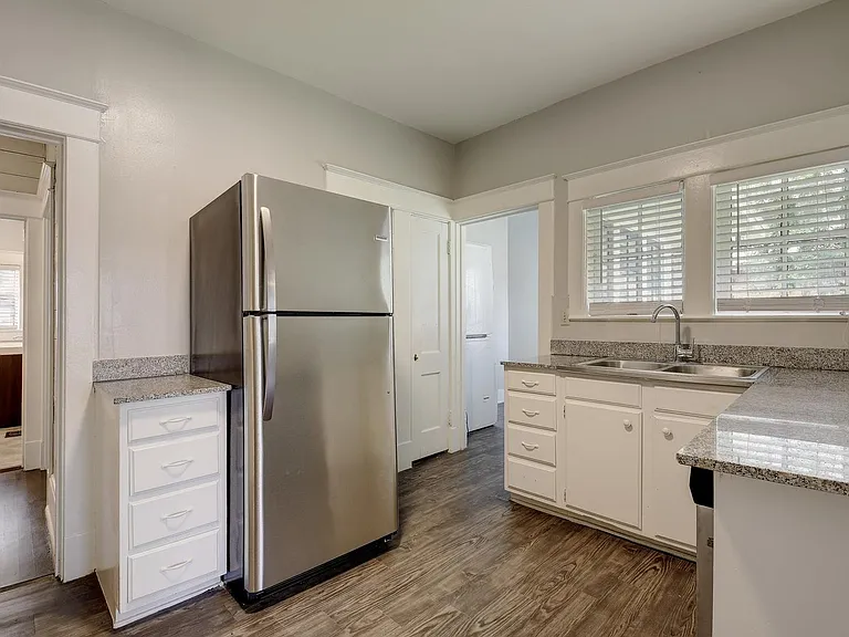 903 Shoal Cliff Ct — Photo 30