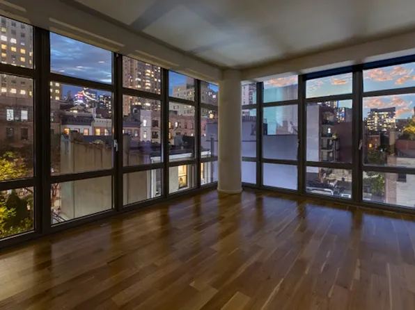 310 West 52nd Street image 6 of 14