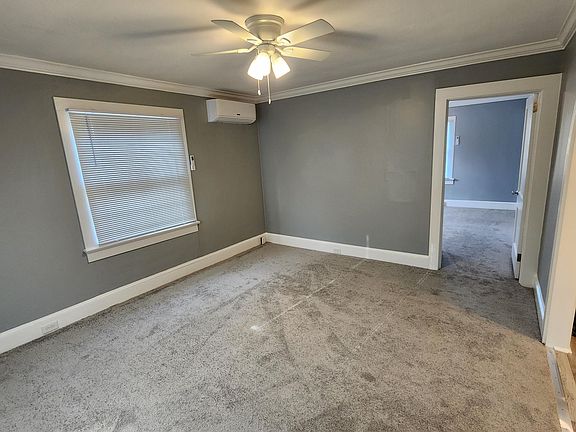 5th image of 406 N College St #B
