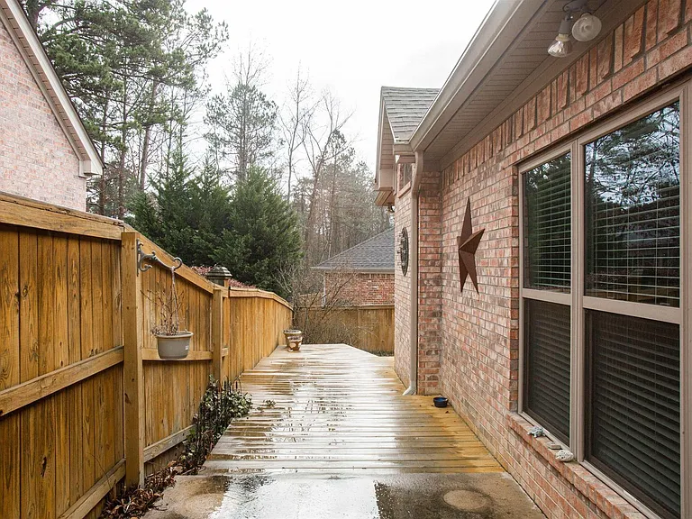 2601 Sweetgrass Dr — Photo 17