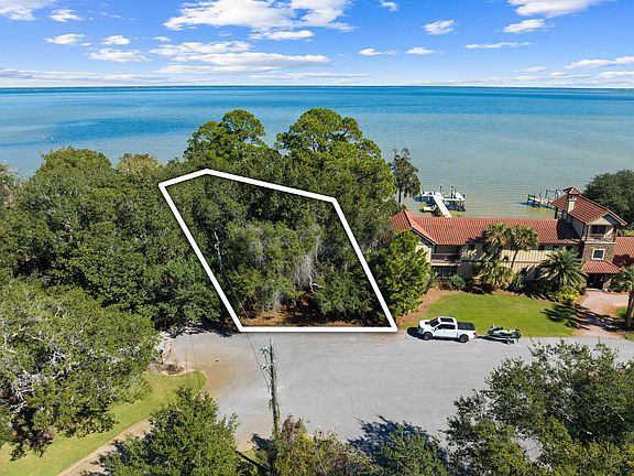 4th image of 1 Shelter Cove Dr