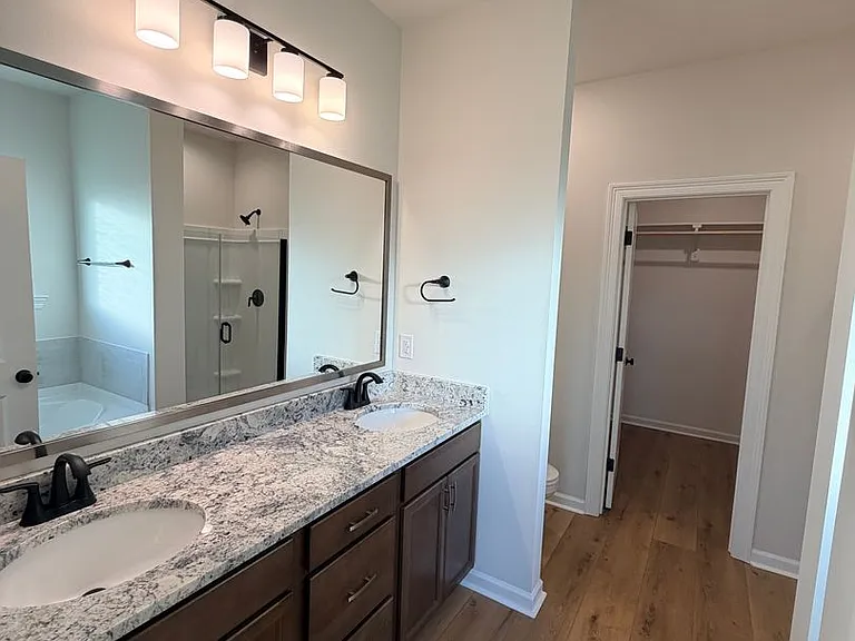 189 Berkshire Pl — Photo 21