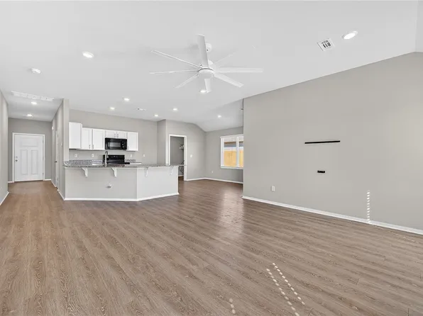2708 Bass St, Pea Ridge, AR 72751