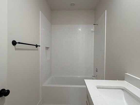 5th image of 13017 Arthur Ln