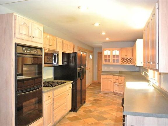 2nd image of 8649 Peggy Ln