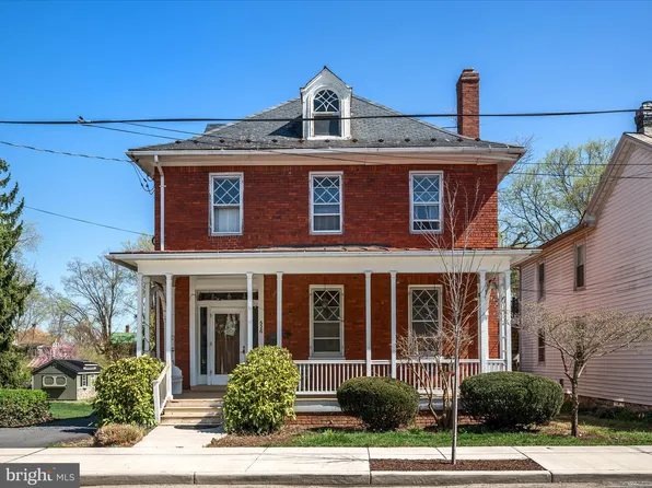 526 N Braddock St, Winchester, VA 22601