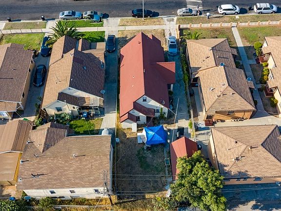 5th image of 1022 W 84th St