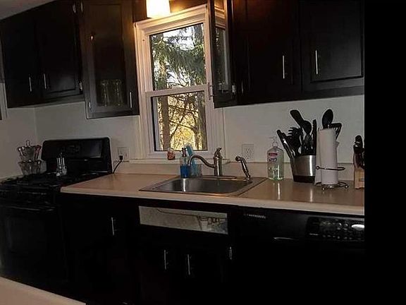 4th image of 4477 Birchwood Ln