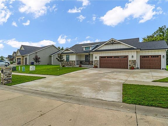 3rd image of 4814 Nature Ave