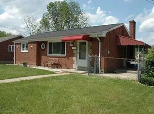 37 Kenneth Dr, Pittsburgh, PA 15223