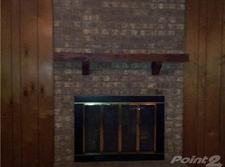 2nd image of 107 Hillgate Rd