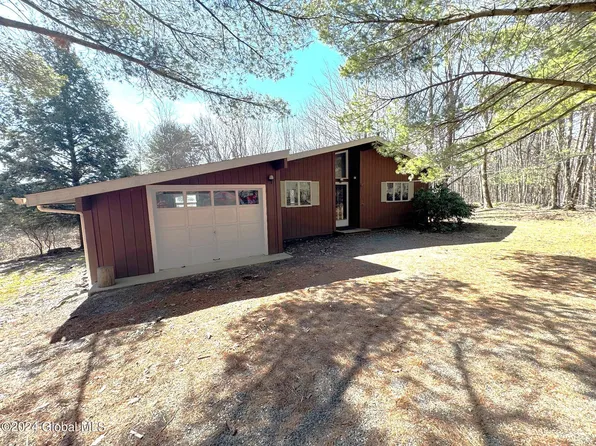 421 Potter Hill Road, Petersburgh, NY 12138