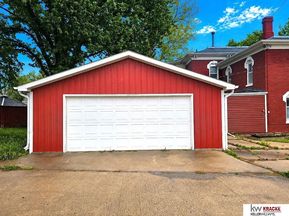 37th image of 907 4th St