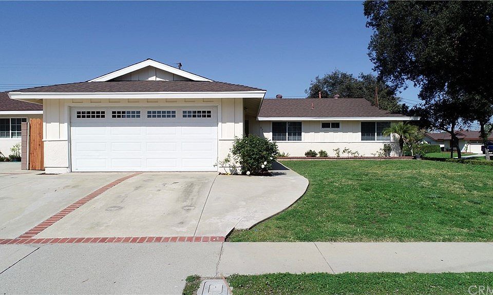 1st image of 835 Penarth Ave